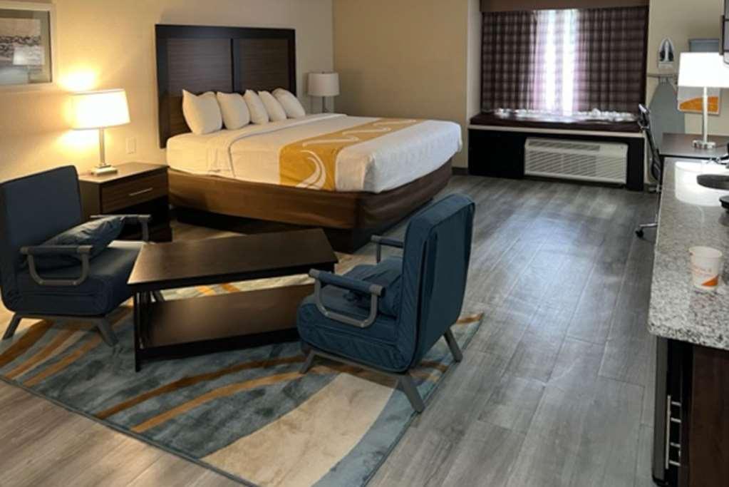 Quality Inn & Suites - Myrtle Beach Room photo
