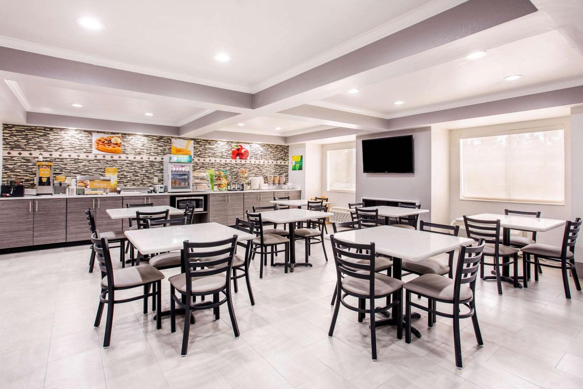 Quality Inn & Suites Myrtle Beach Near Outlets Socastee Exterior photo