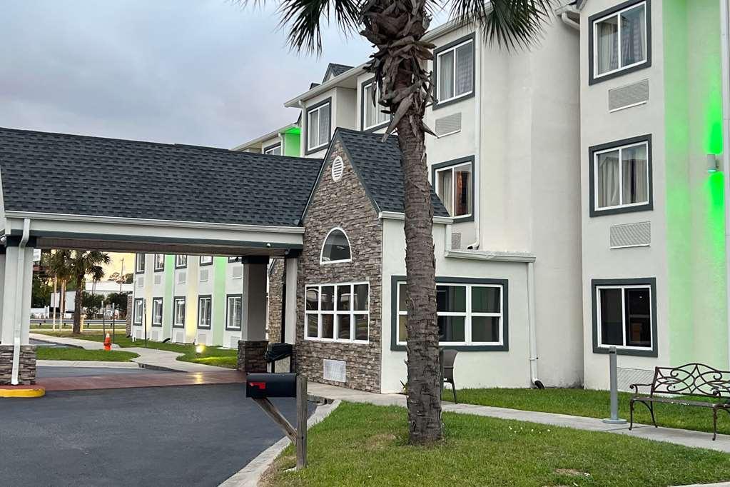 Quality Inn & Suites Myrtle Beach Near Outlets Socastee Exterior photo