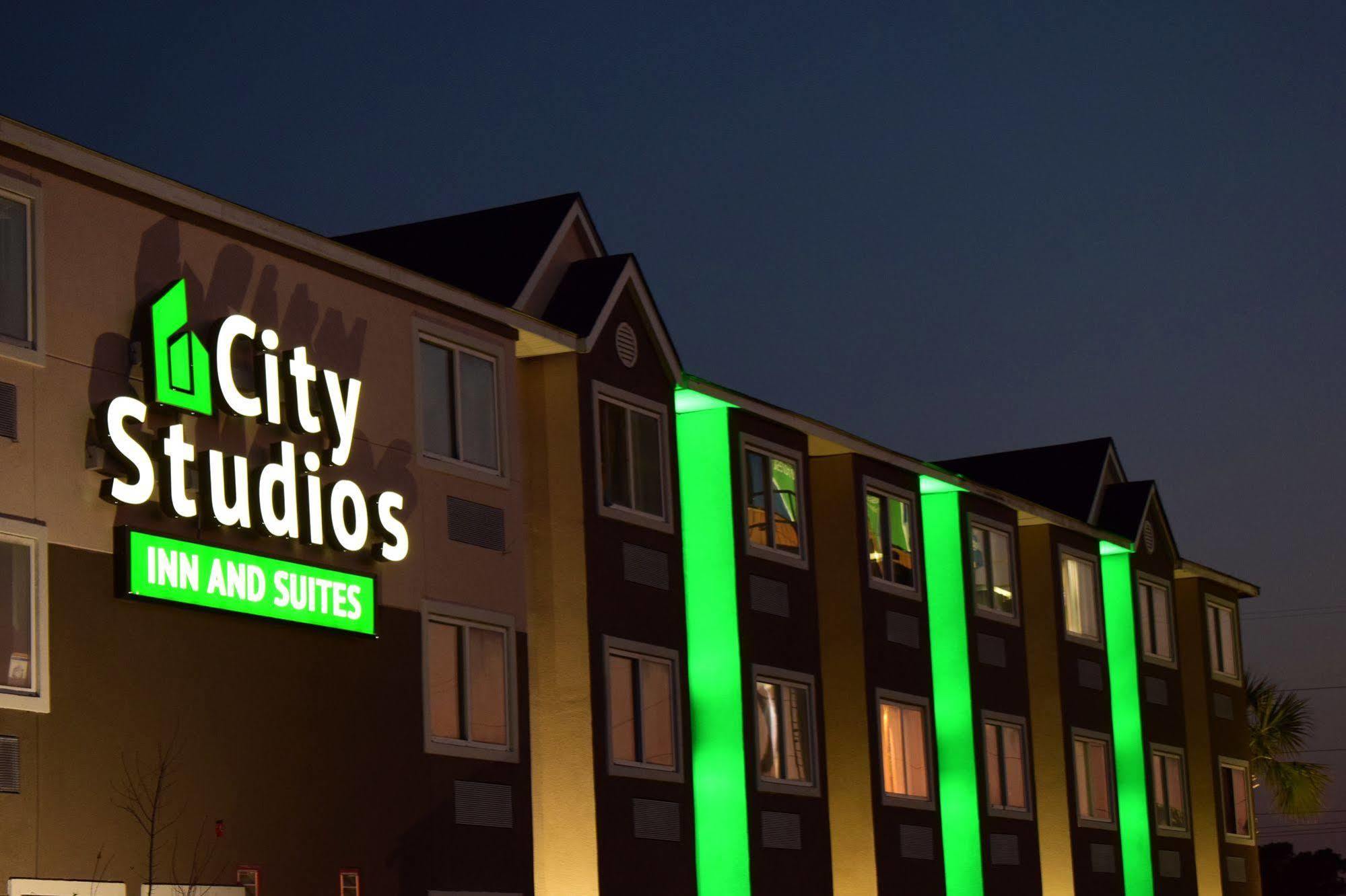 Quality Inn & Suites Myrtle Beach Near Outlets Socastee Exterior photo